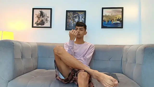 PRETTY_SEX1 Chat XXX in diretta