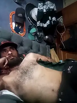 hairy_mannn – Naživo XXX chat