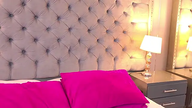 SamantaG live XXX chat