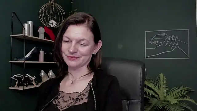 VivianWILD Live XXX-chat