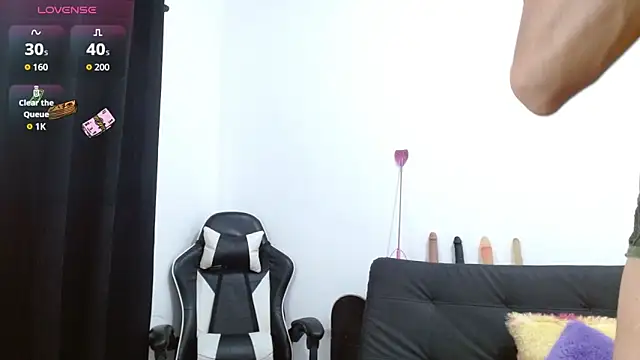 Chat XXX en directo de Kiara-Rider