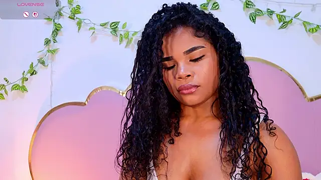 NahiaraReina Live XXX-Chat