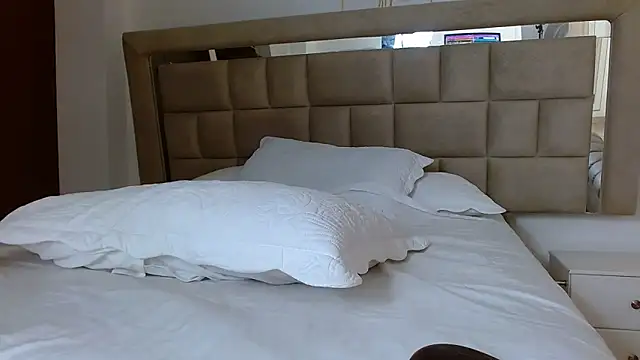 zoecruzz Chat XXX live