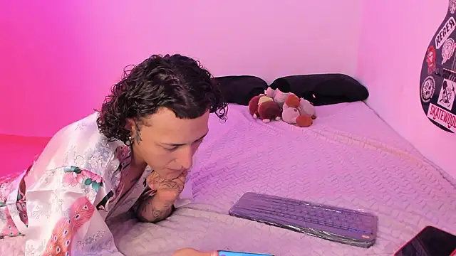 Aria_x_Orien Chat XXX in diretta