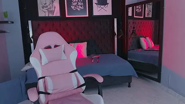 Czat XXX na żywo – kitty_collins_