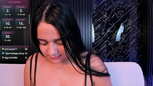 Megancoxx: онлайн-секс-чат