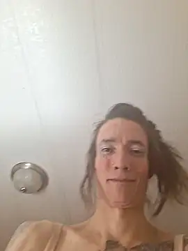 MaitressePomme3 Adlı Modelin Canlı XXX Sohbeti