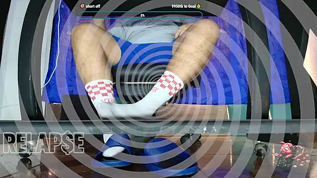 Alphacashmaster777 élő XXX-chatje