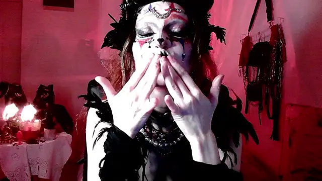 EmpressMorrigan Webcam show