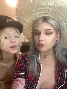 Chat XXX en directo de DriveThruDolls