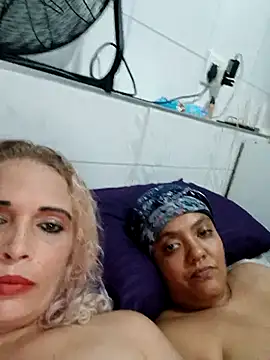 2Juicy_pussy Chat XXX in diretta