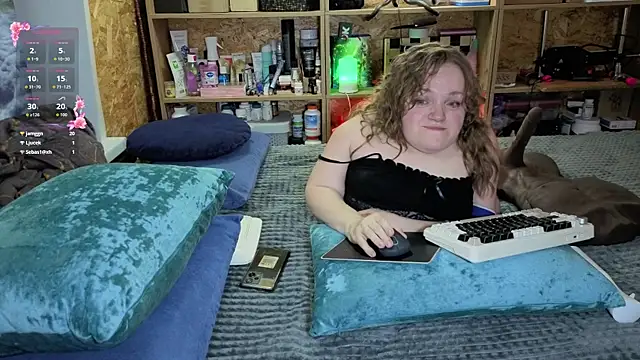 Chatroom XXX en direct de MiniNatalie