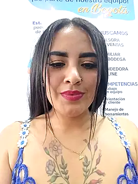 MAYE__13 Chat XXX in diretta