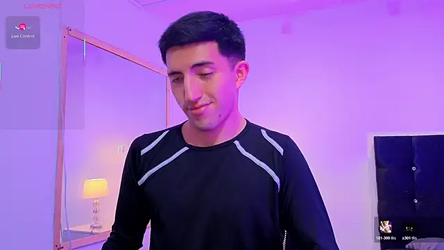 Un_Sluttyy Chat XXX in diretta