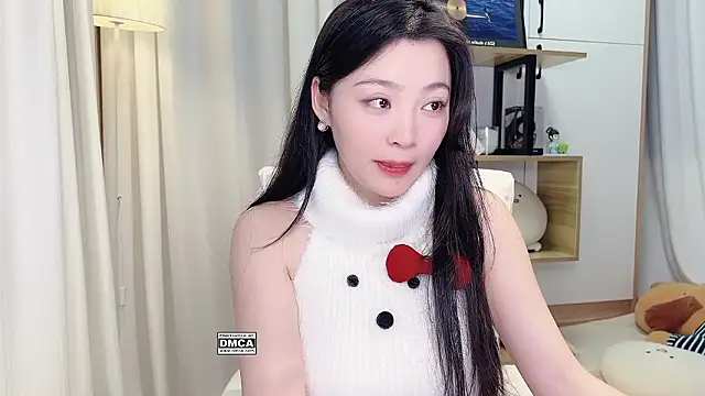 TaixiDiary Adlı Modelin Canlı XXX Sohbeti