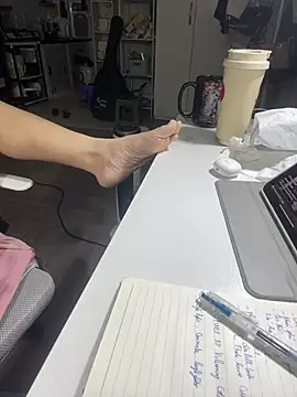 Mina048 Chat XXX in diretta