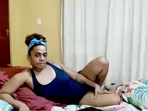 MiZzCreator – Naživo XXX chat