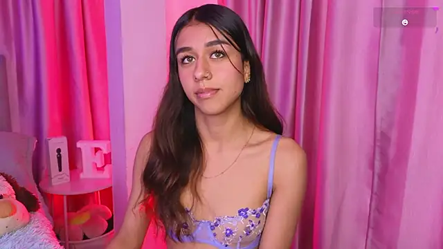 Emiily_Scott1 라이브 XXX 채팅