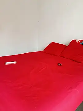 LEIRIS_Y_FRED_01 élő XXX-chatje