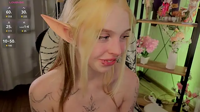 ElvenQueen élő XXX-chatje