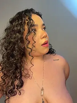 krisstenSantos Chat XXX live