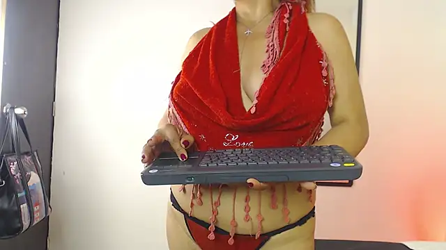 GloryShineのライブXXXチャット