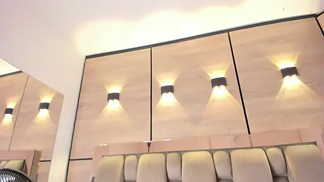 karol_lewiss 现场XXX聊天