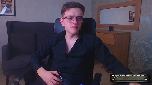 FelixStarkkのライブXXXチャット