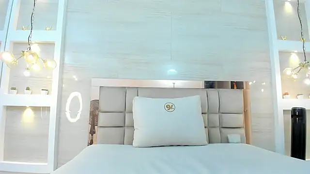 XXX chat uživo modela chloe_murray