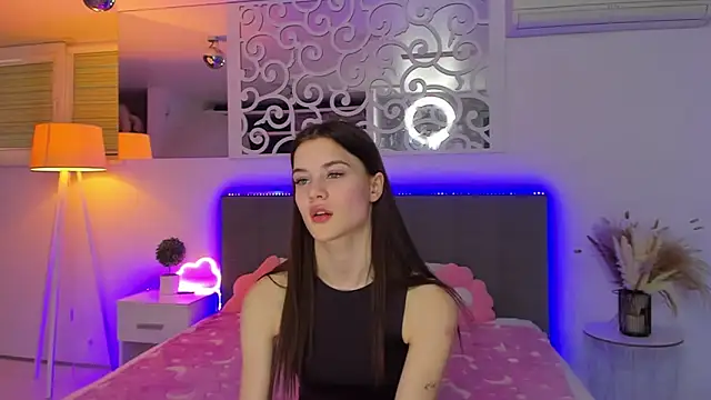 LuisaClovern Live XXX chat