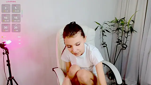 Chatroom XXX en direct de Little__Lunaa