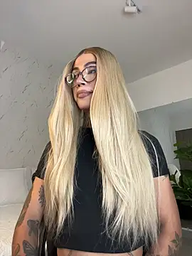 Chatroom XXX en direct de miss_tatiana_