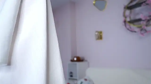 SunnivaCovil 现场XXX聊天