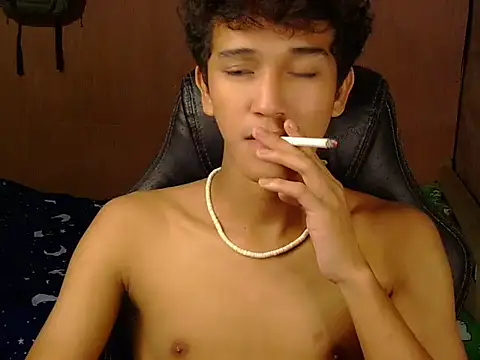 hugekenbigcock Live XXX-Chat