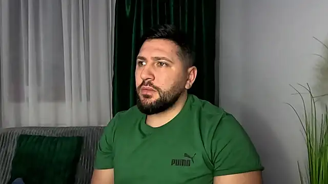 Gold_Alpha_Boy Chat XXX live