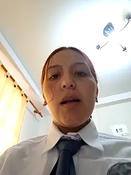 Emily-7_: онлайн-секс-чат