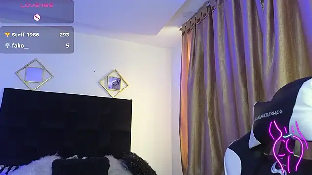 Majuu__ Chat XXX in diretta