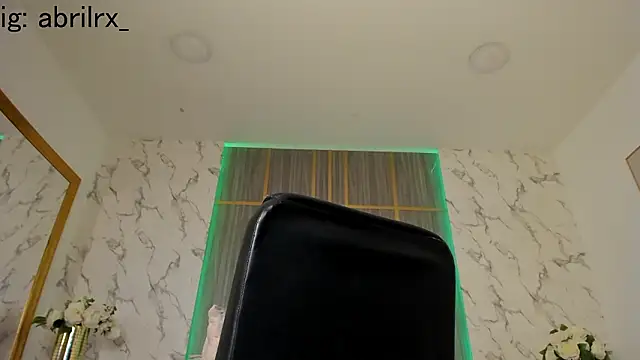 دردشة Dollar-girl الجنسية المباشرة