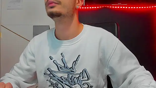 BrandonTate live XXX chat