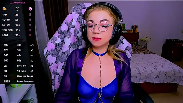 littleSiyfairy: απευθείας συνομιλία ΧΧΧ