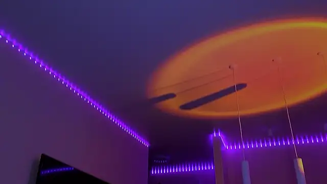 Sasha_Mason élő XXX-chatje