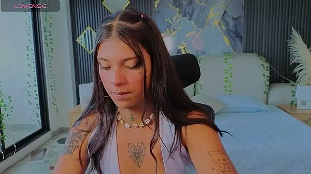 دردشة CoralRigan الجنسية المباشرة