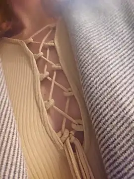 Sexyadventuregirl 现场XXX聊天