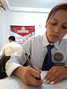 Emily-7_ 라이브 XXX   채팅