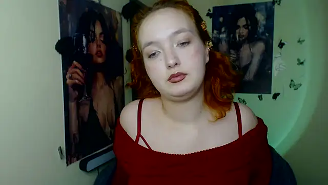 MissAriaa élő XXX-chatje