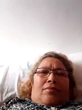 Chatroom XXX en direct de Cessi50