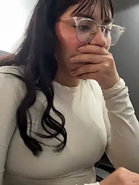 AngieRousse_: απευθείας συνομιλία ΧΧΧ