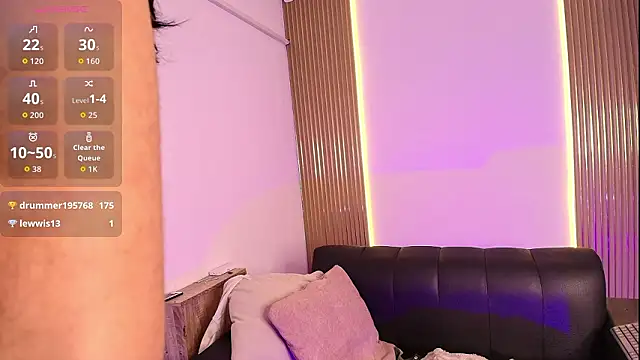 leydi_start_: διαδικτυακό σόου στην κάμερα