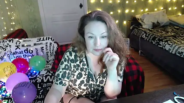 MarleneDietrich's Live XXX Chat