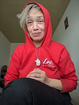 MAGDALAKOVANOVA 现场XXX聊天